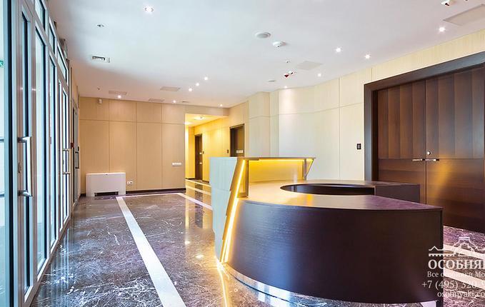 на Севастопольском проспекте, 10, площадь 3825 м