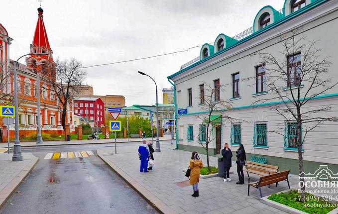 на Верхней Радищевской, 17/2, площадь 936 м