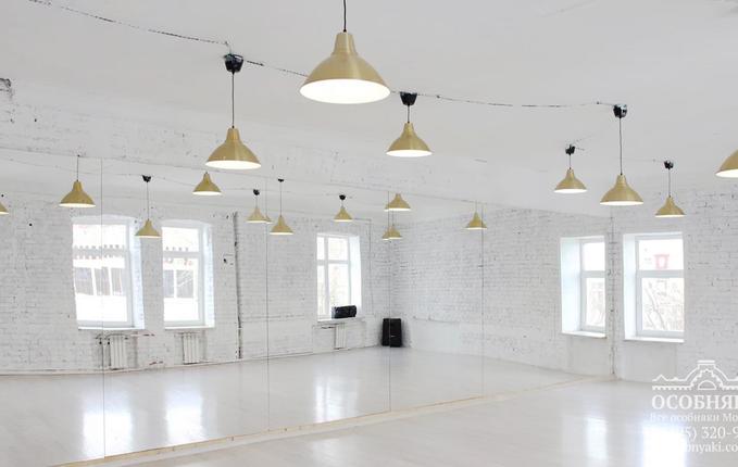 на Крутицкой, 9с1, площадь 1291 м