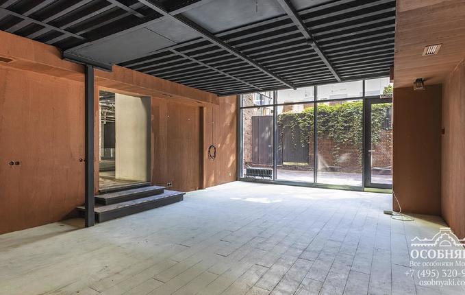 на улице Бурденко, 3, площадь 549 м