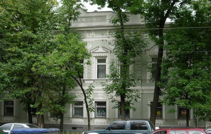 на Кожевнической улице, 13, площадь 737 м