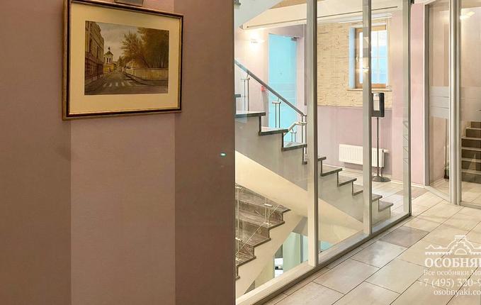 на улице Машкова, 1, площадь 1525 м