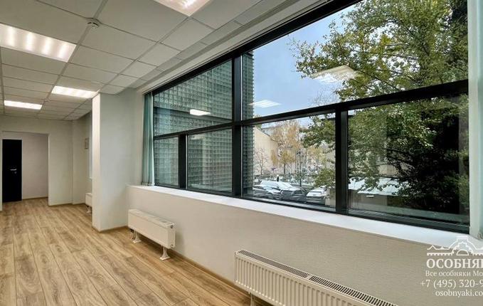 в Колокольниковом переулке, 21, площадь 2609 м