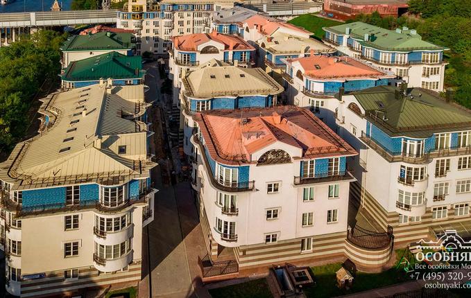 на Андреевской набережной, 1с8, площадь 877 м