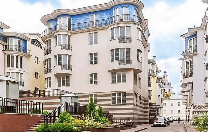 на Андреевской набережной, 1с8, площадь 877 м