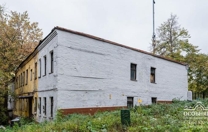 на площади Журавлева, 4, площадь 960 м