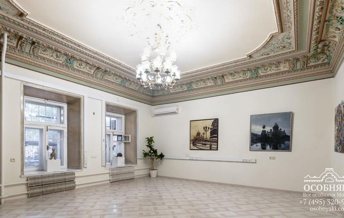 на площади Журавлева, 6, площадь 868 м