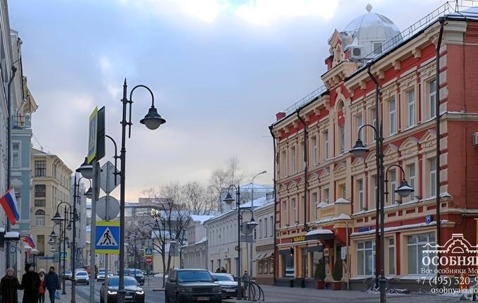 на Пятницкой улице, 54, площадь 966 м