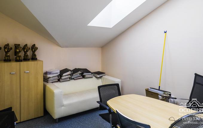 на Садовой-Самотёчной, 18, площадь 500 м