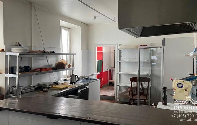 на Хорошевском шоссе, 14, площадь 338 м