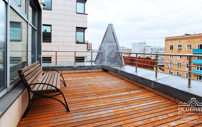 на 2-й Брестской улице, 32, площадь 1395 м