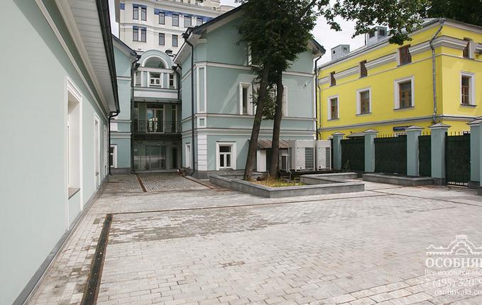 в Трубниковском переулке, 21, площадь 1325 м