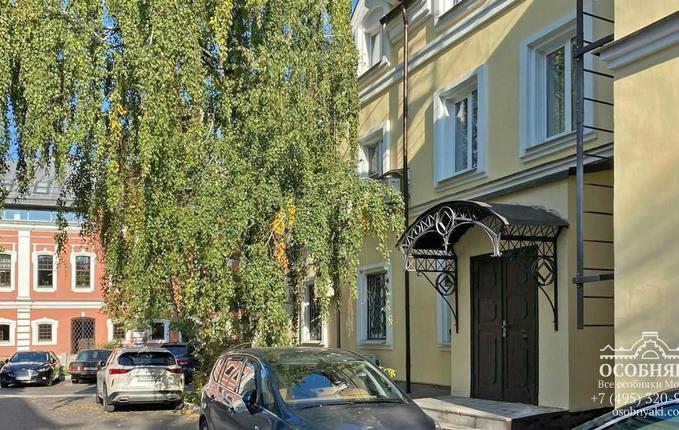 на Моховой улице, 11/1, площадь 789 м