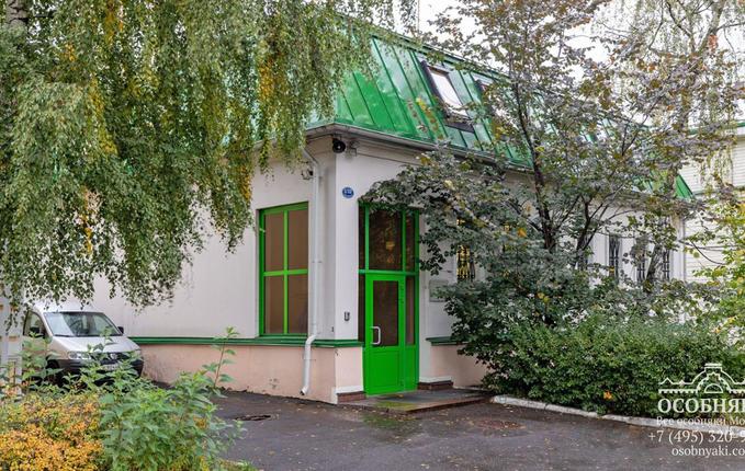 на улице Льва Толстого, 2, площадь 573 м