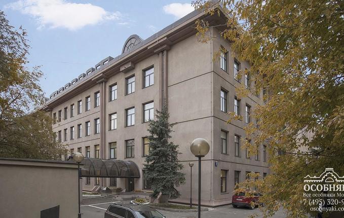 на улице Раевского, 4, площадь 8143 м