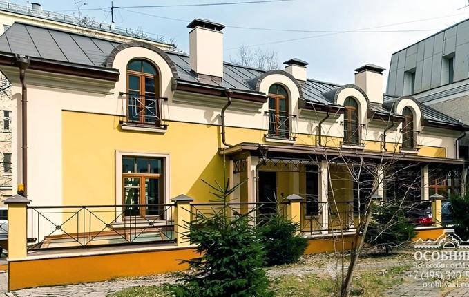 в 1-м Хвостовом переулке, 13, площадь 261 м