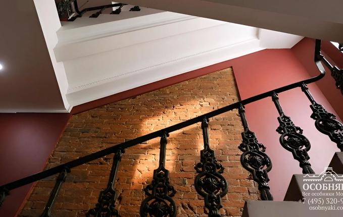 на Пятницкой улице, 49А, площадь 2051 м