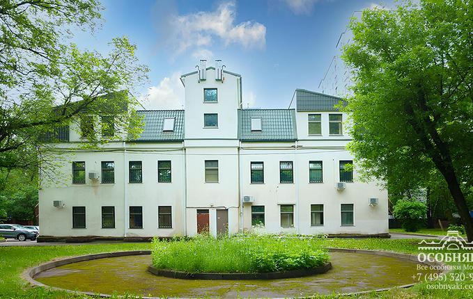 в проезде Черского, 13, площадь 1068 м