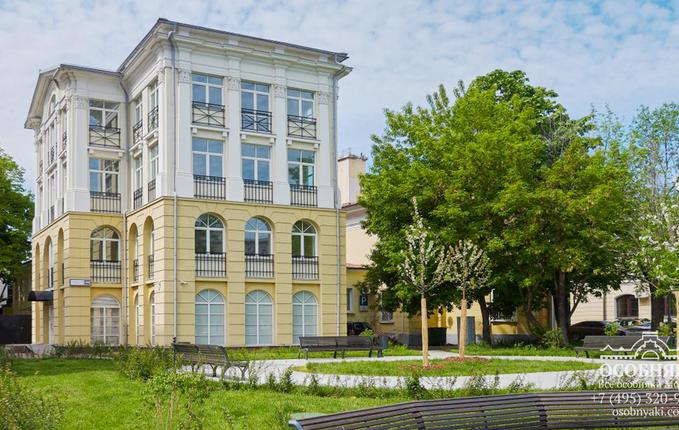 на Космодамианской набережной, 28, площадь 774 м