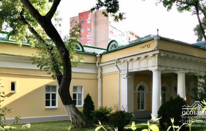 на Комсомольском проспекте, 19, площадь 753 м