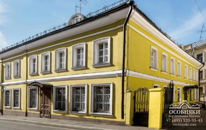 в Большом Сухаревском переулке, 5, площадь 900 м