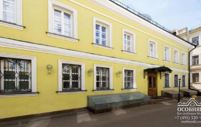 в Большом Сухаревском переулке, 5, площадь 900 м