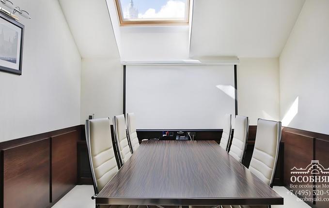 на Гончарной, 12, площадь 717 м