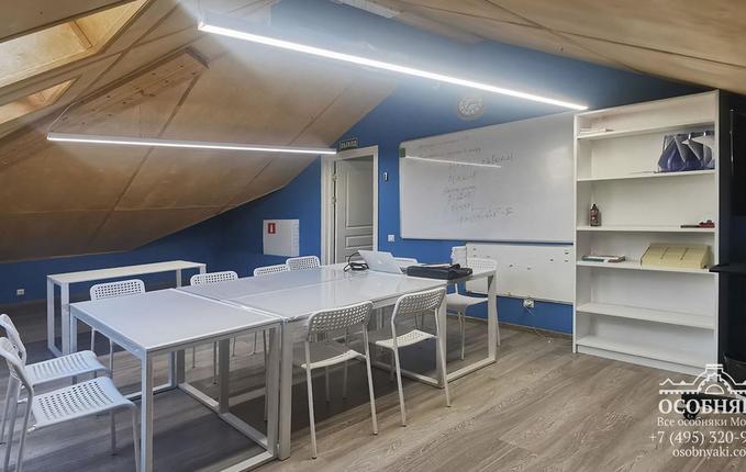 в Трубниковском переулке, 32, площадь 600 м