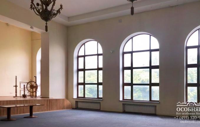 на улице Жебрунова, 6, площадь 3605 м