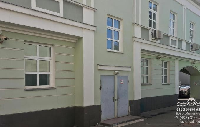 на Садовнической, 72/2, площадь 1320 м