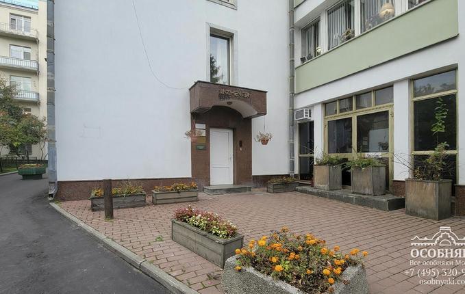 на Трубной улице, 25, площадь 1172 м