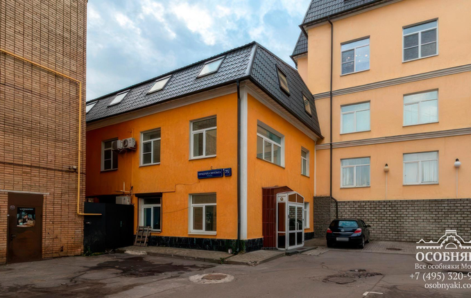 на улице Фридриха Энгельса, 75, площадь 690 м