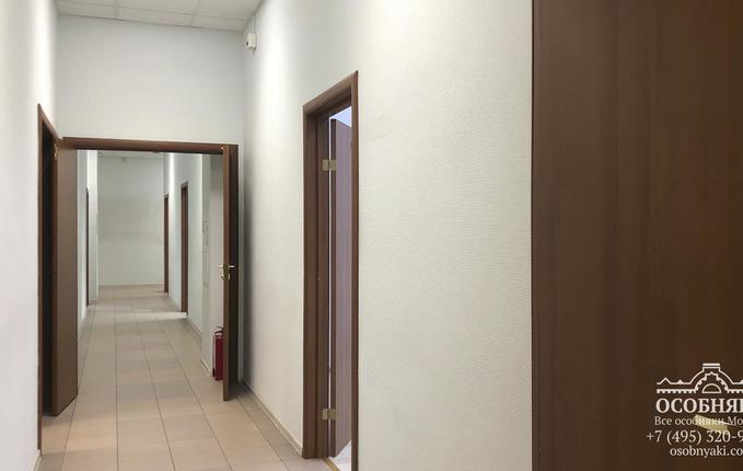 на улице Шумкина, 20, площадь 8330 м