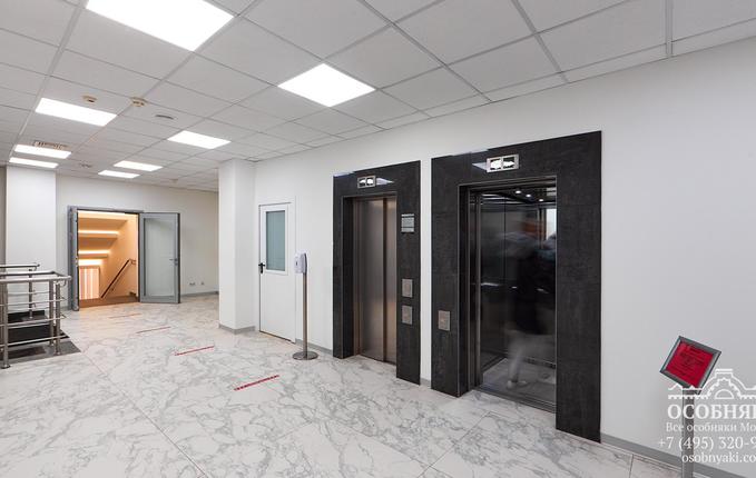 в Банном переулке, 9, площадь 12471 м