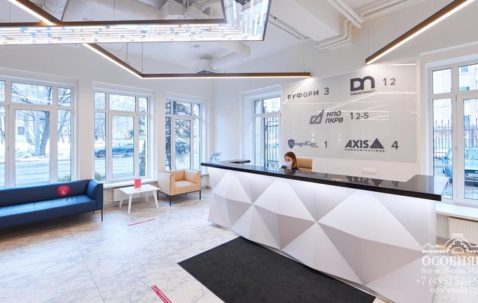 в Банном переулке, 9, площадь 12471 м