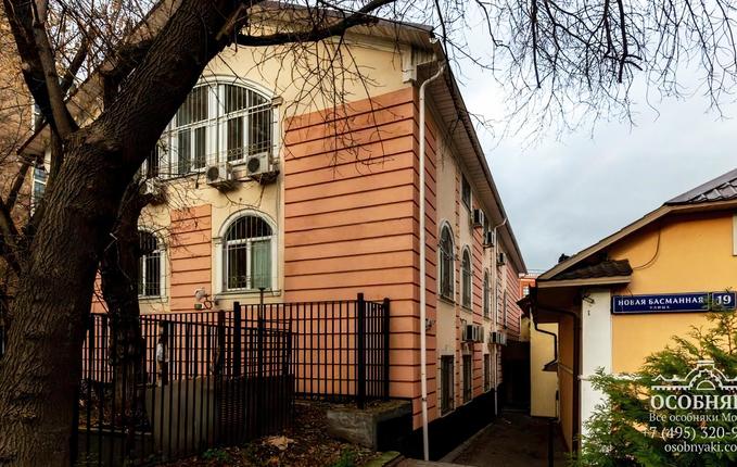 на Новой Басманной, 17, площадь 630 м