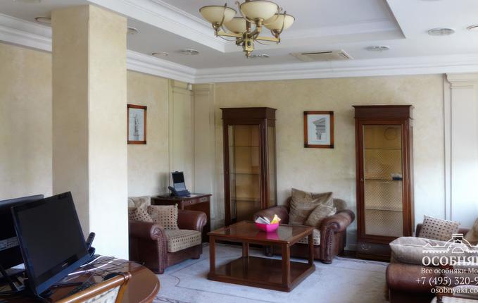 в Наставническом переулке, 1, площадь 1208 м