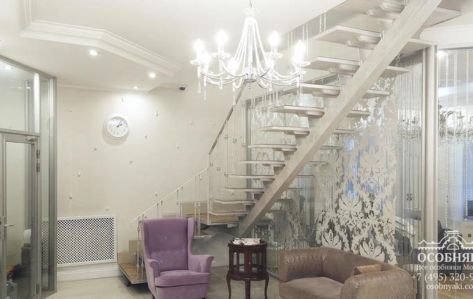 в Хохловском переулке, 3, площадь 290 м