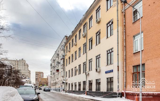 в 6-м Монетчиковском переулке, 8, площадь 1312 м
