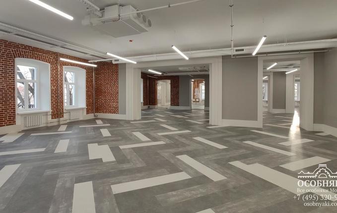 в Хохловском переулке, 10, площадь 1713 м