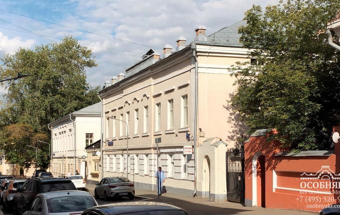 в Большом Дровяном переулке, 8, площадь 4418 м