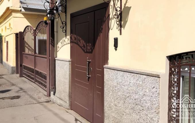 на Гончарной улице, 11, площадь 630 м