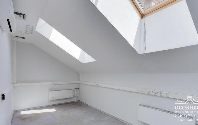 на Озерковской набережной, 12, площадь 959 м