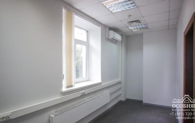 на Озерковской набережной, 12, площадь 959 м