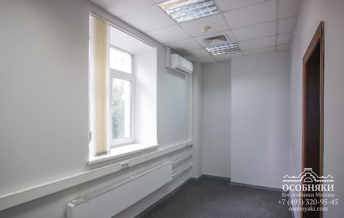 на Озерковской набережной, 12, площадь 959 м