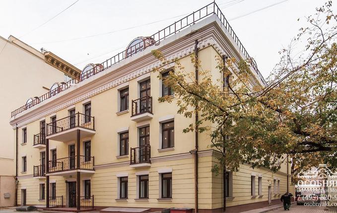 на Космодамианской набережной, 38, площадь 1800 м