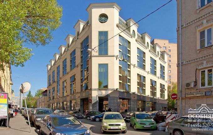 на улице Тимура Фрунзе, 24, площадь 8142 м