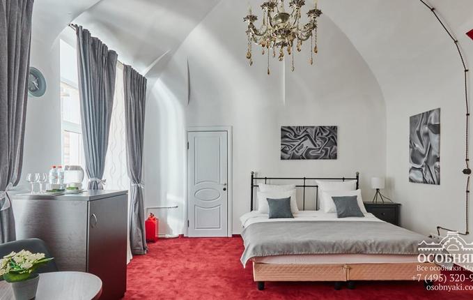 в Старопименовском переулке, 11с2, площадь 688 м