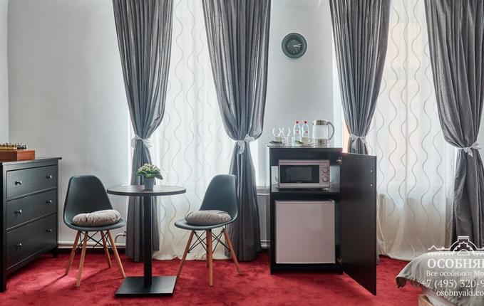 в Старопименовском переулке, 11с2, площадь 688 м