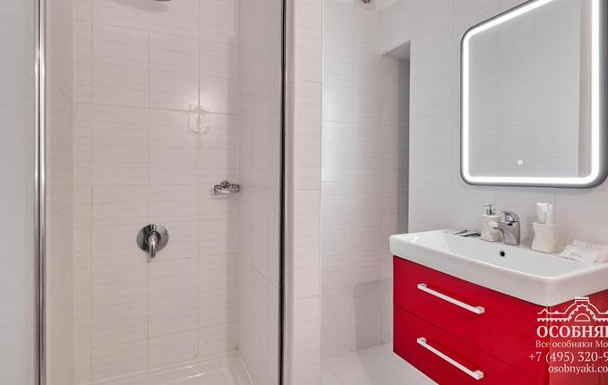 в Старопименовском переулке, 11с2, площадь 688 м